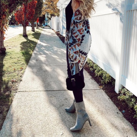 🆕 JustFab Gray Lilliana Heeled Boot - Picture 2 of 6